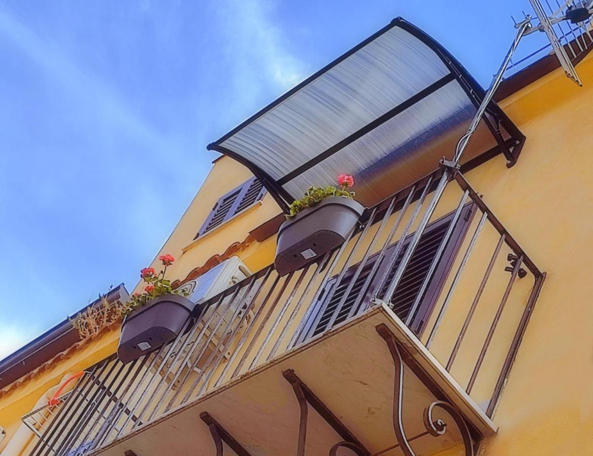 Villa La Dimora Di Lexy Palermo Esterno foto